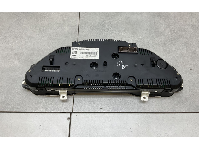 Přístrojová deska  Audi Q7 4L 2010 4L0920982K  