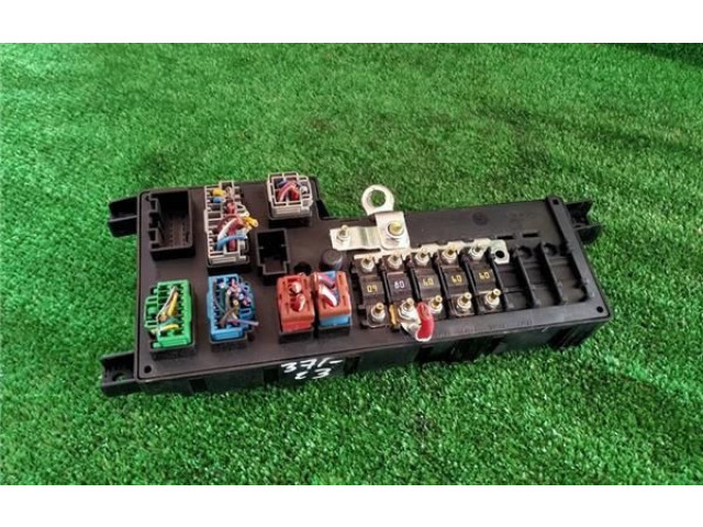 Блок предохранителей 8678449, D5244T5   Volvo XC90    