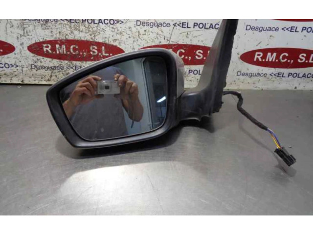 Зеркало электрическое Skoda Fabia Mk3 (NJ) 2015 - 2021 года