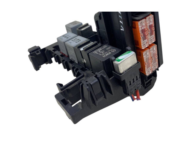 Pojistková skříňka 4L1937503 Audi Q7 4L 2007