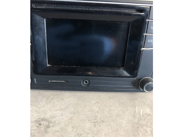 Pojistková skříňka 1K8035150G Volkswagen Caddy 2015