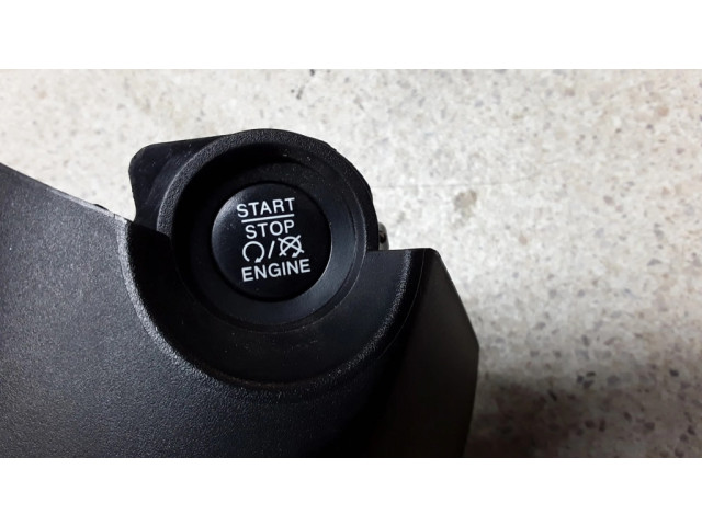 Включатель зажигания и стартера