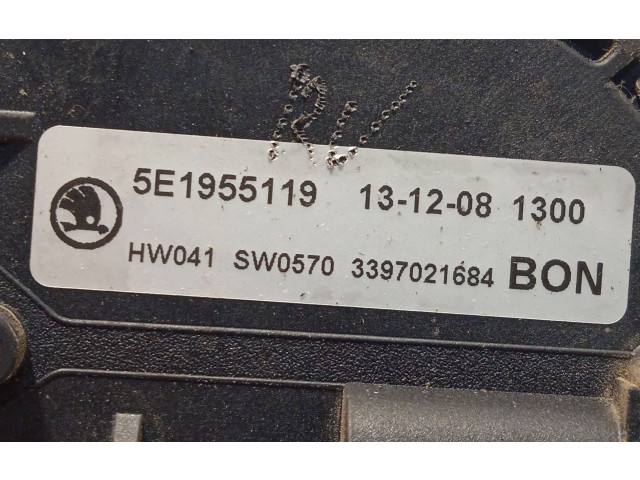 Моторчик дворников 5E1955119, 5E1955023A Skoda Octavia Mk3 (5E)