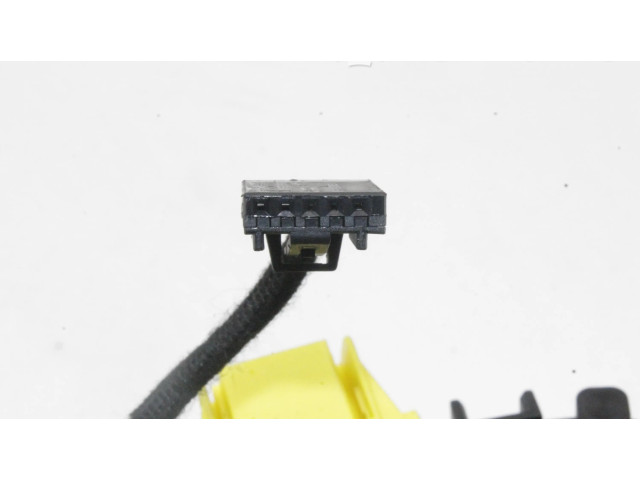 Подушка безопасности водителя 5E3880201S Skoda Octavia Mk4