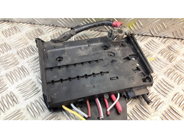 Блок предохранителей  1802319041   Ford Focus    