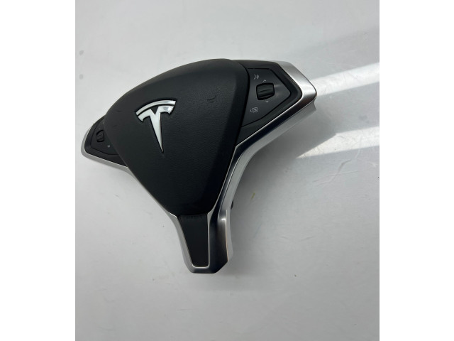 Подушка безопасности водителя 0589P1000552, 102250500f Tesla Model S