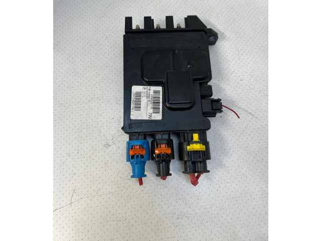 Зеркало электрическое Renault Megane III 2009 - 2016 года