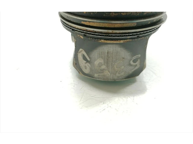  Поршень    Audi A3 S3 8P  