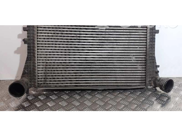 Интеркулер  1K0145803T, 3C0145805P   Skoda Octavia Mk2 (1Z) 