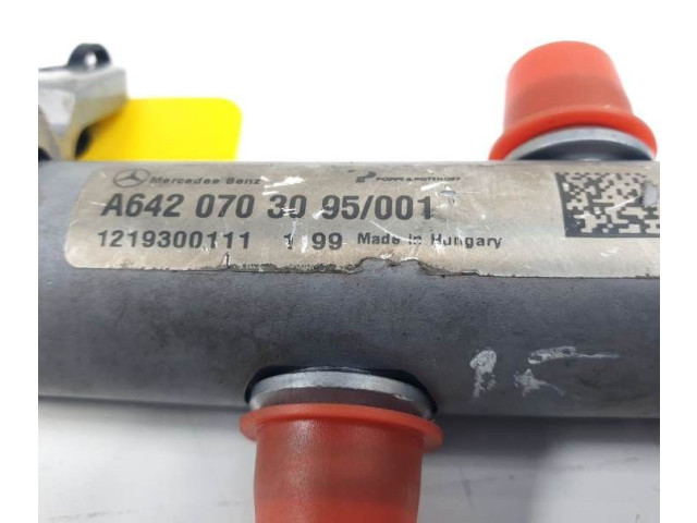 Vstřikovací lišta A6420703095 Mercedes-Benz ML W166 642826