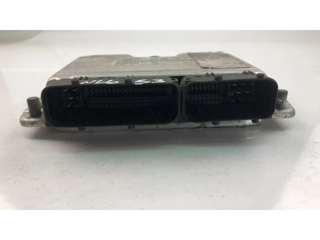 Řídící jednotka 038906019LQ Seat Alhambra (Mk2) 2009