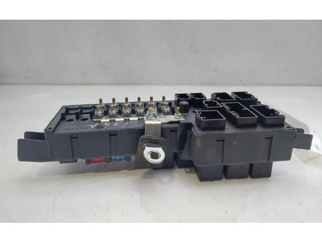 Блок предохранителей 518323118 Volvo S80