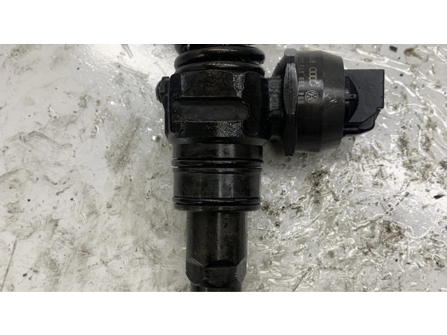Vstřikovač 038130073, 038130073AG Audi A3 S3 8L pro naftový motor 1.9