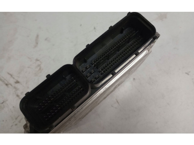 Блок управления двигателя 03G906021LD Skoda Octavia Mk2 (1Z)