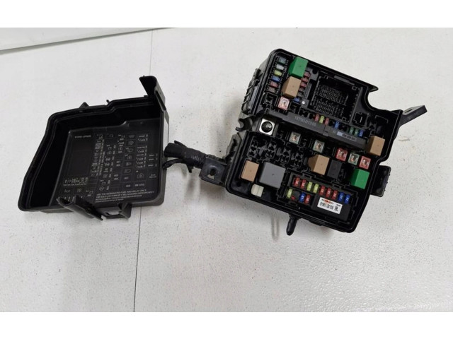 Блок предохранителей KIA Sorento