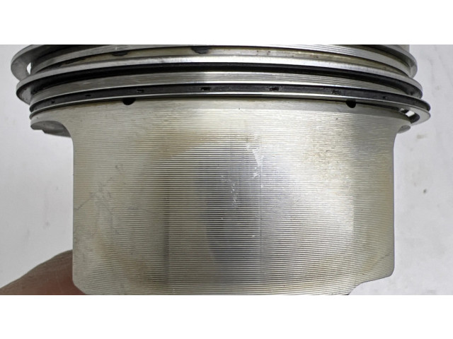 Píst 079107065BC, 171210079AL Audi S5 pro benzínový motor 4.2 CAU