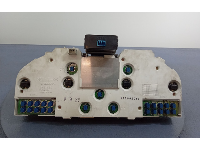 Панель приборов 9472523, 9472523   Volvo S70  V70  V70 XC       