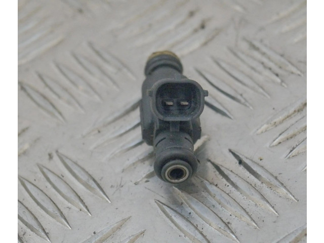 Vstřikovač Audi A8 S8 D3 4E