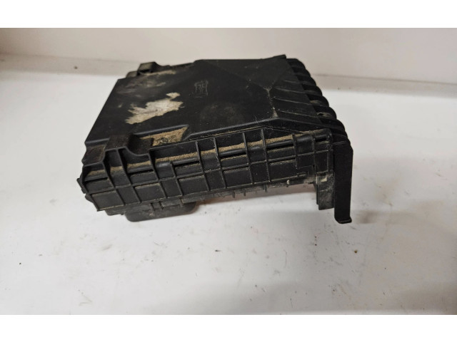 Блок предохранителей 2K1937535AD, 1k0937821d Volkswagen Caddy