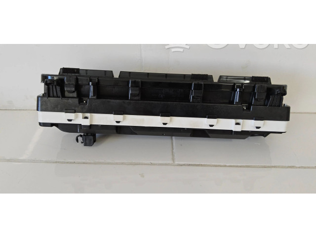 Přístrojová deska Toyota Prius+ (ZVW40) 2012 769166990