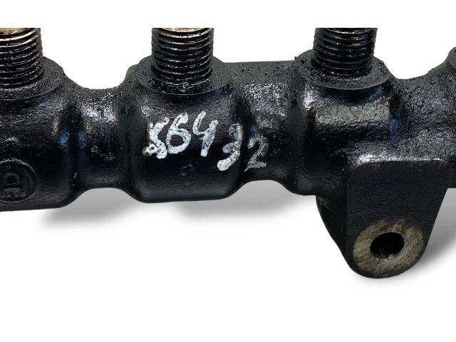 Магистральная трубка топлива 9654592680 Ford Fiesta 2010