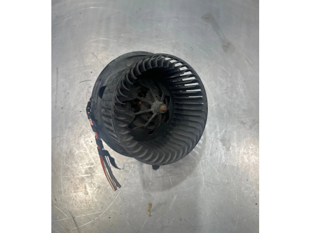 Вентилятор печки 1K1820015J, F998886K Skoda Octavia Mk2 (1Z)