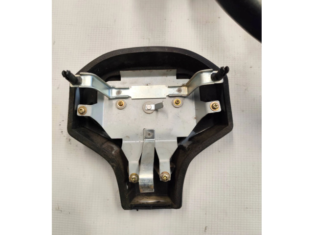 Volant Nissan Bluebird 1984