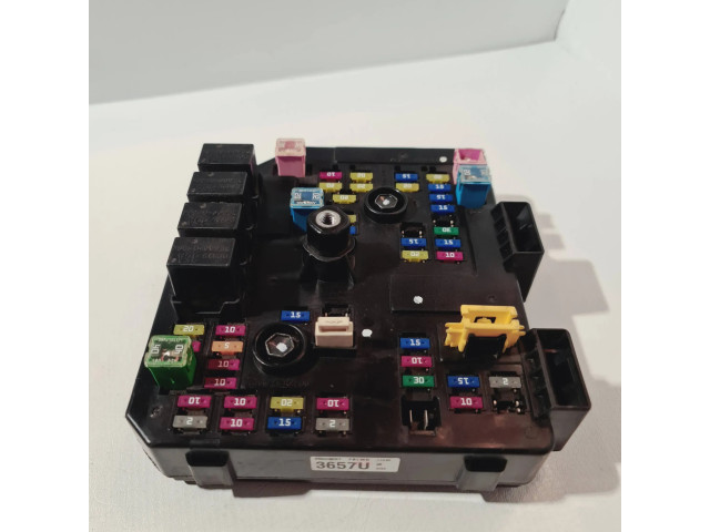 Блок предохранителей 95903657, 3657U   Chevrolet Captiva    