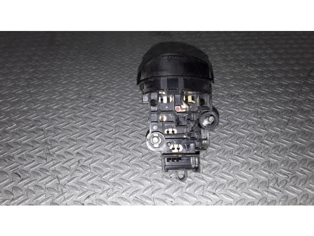 Кнопки рулевого колеса