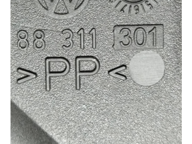 Панель приборов 88311301 Volkswagen Bora