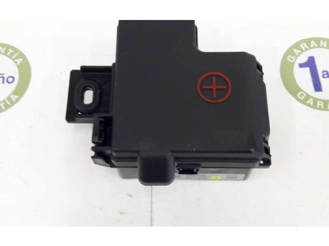 Zpětné zrcátko KIA Venga 2010 876101P040