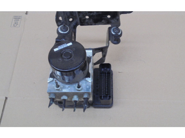 Блок АБС P31329137, P31329137 Volvo S60 2014 - 2018 года