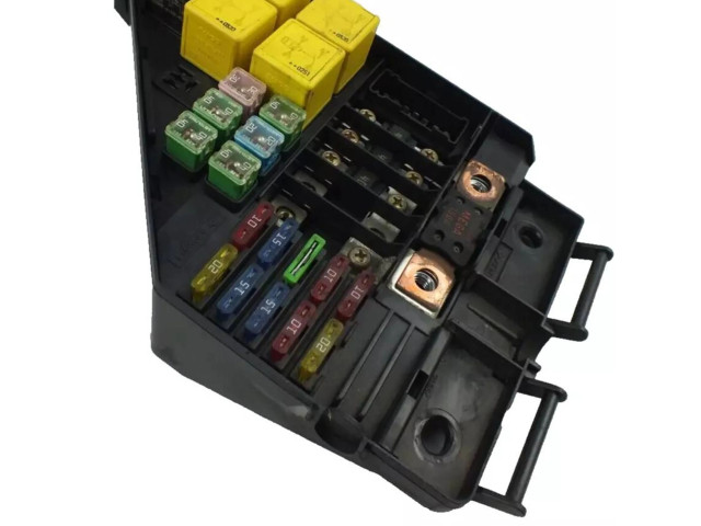 Блок предохранителей  YQE000730   Rover 25    