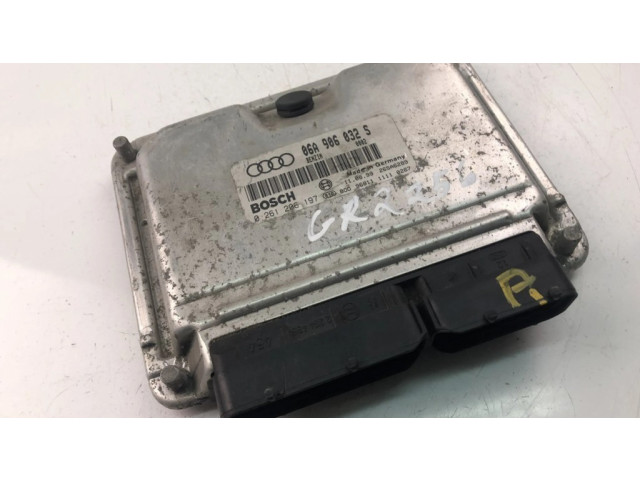 Блок управления двигателя 06A906032S   Audi A3 S3 8L
