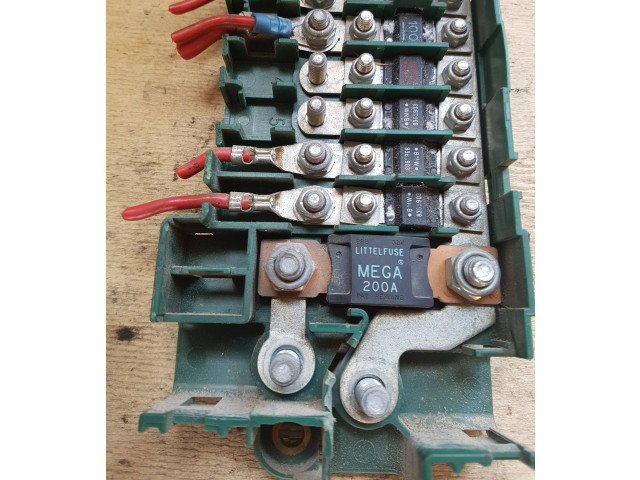 Pojistková skříňka 61138367768, 18180 BMW 5 E39 1996