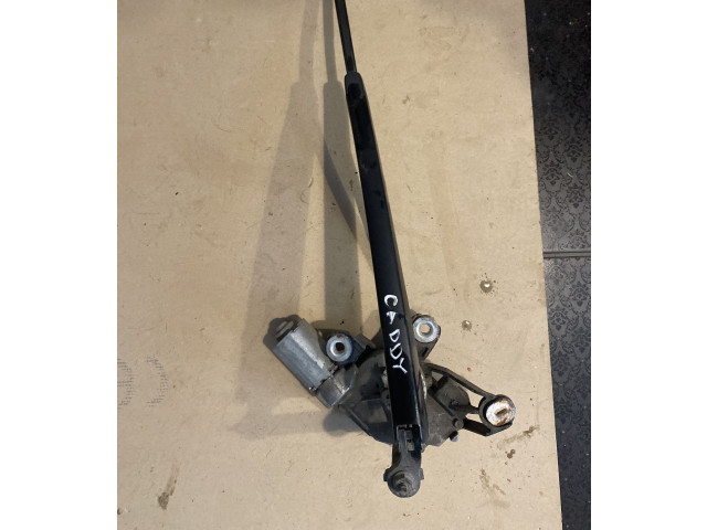 Моторчик заднего дворника 1T0955711    Volkswagen Caddy