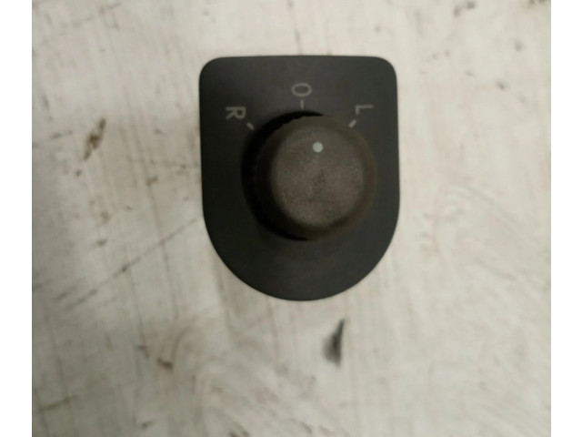 Přístrojová deska  Volkswagen New Beetle  1J1959565D  