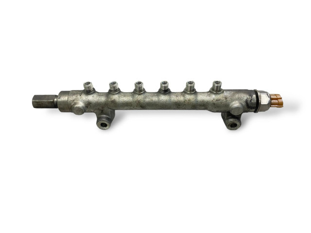 Топливная рампа Mitsubishi ASX для двигателя 4N13