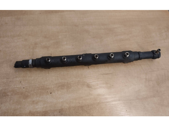 Топливная рампа 8658252, 001295L1 Volvo S60