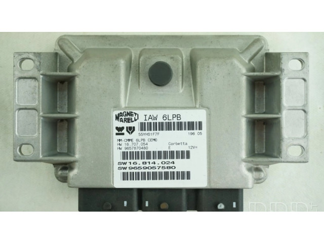 Блок управления двигателем ECU