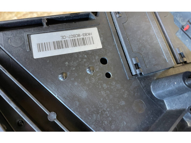 Комплект радиатора Land Rover Range Rover Velar 2017 - года HK83-8C607-CE, GX73-19710-BC