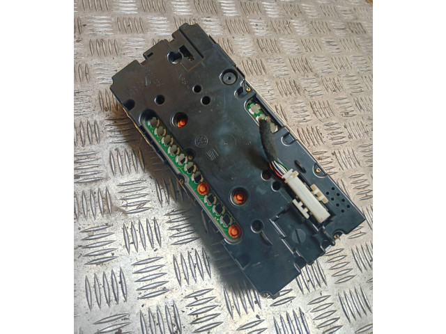 Přístrojová deska Volkswagen Caddy 1996 88311235