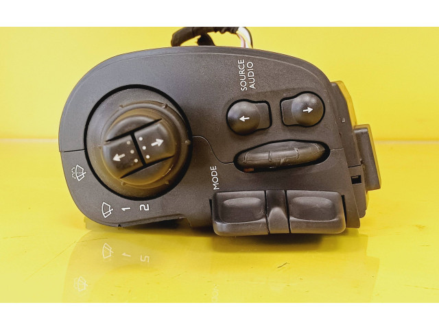 Ручка стеклоочистителей 88103009 Renault Clio III