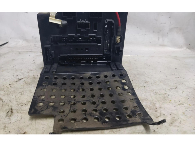 Блок предохранителей Rover Rover