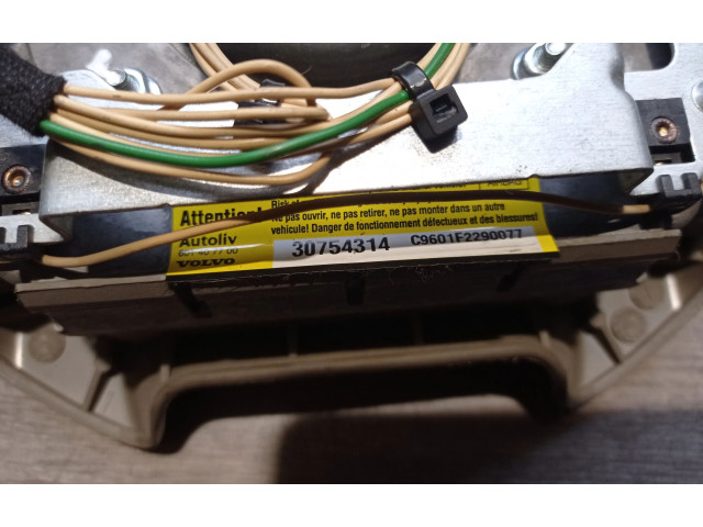 Подушка безопасности водителя 30658933, 30754314   Volvo V70