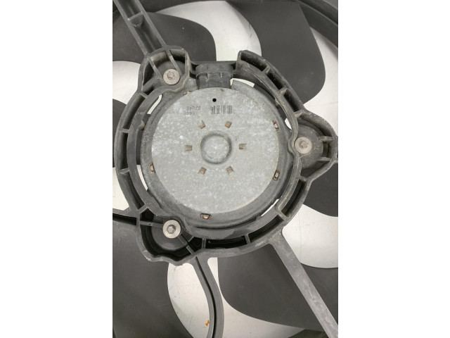 Вентилятор радиатора         Renault Clio III 