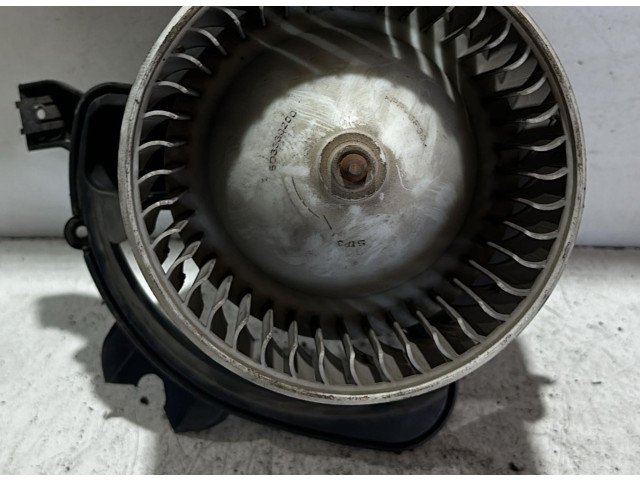 Вентилятор печки       Fiat Grande Punto