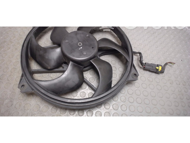 Вентилятор радиатора     NICHTZUTREFFEND    Citroen C4 I 