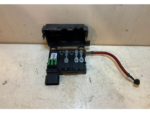 Блок предохранителей 1J0937550AD, 1J0937550 Skoda Octavia Mk1 (1U)