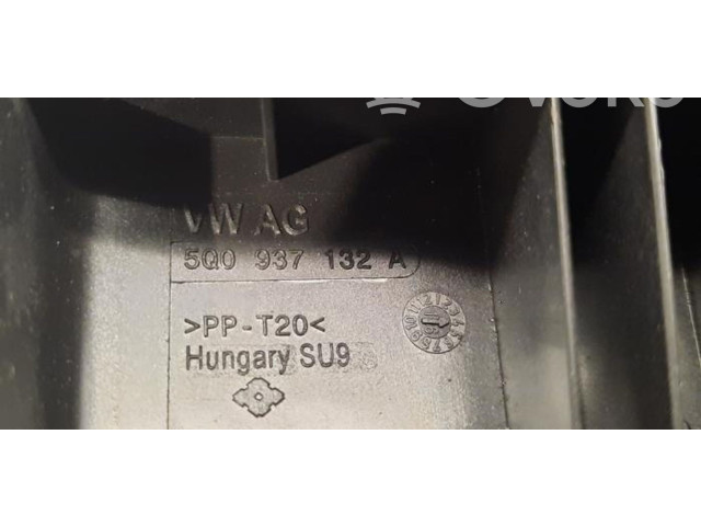 Pojistková skříňka 5Q0937132A Volkswagen Tiguan 2016